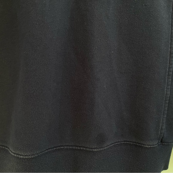 Vineyard Vines pullover, size XS - Picture 4 of 4